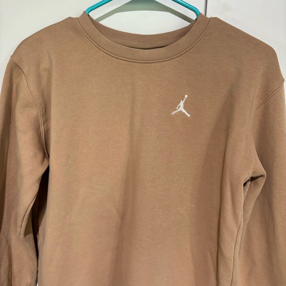 Jordan Boys Brooklyn Fleece Sweatshirt XL Jumpman Crew-Neck Beige Tan Brown Kids